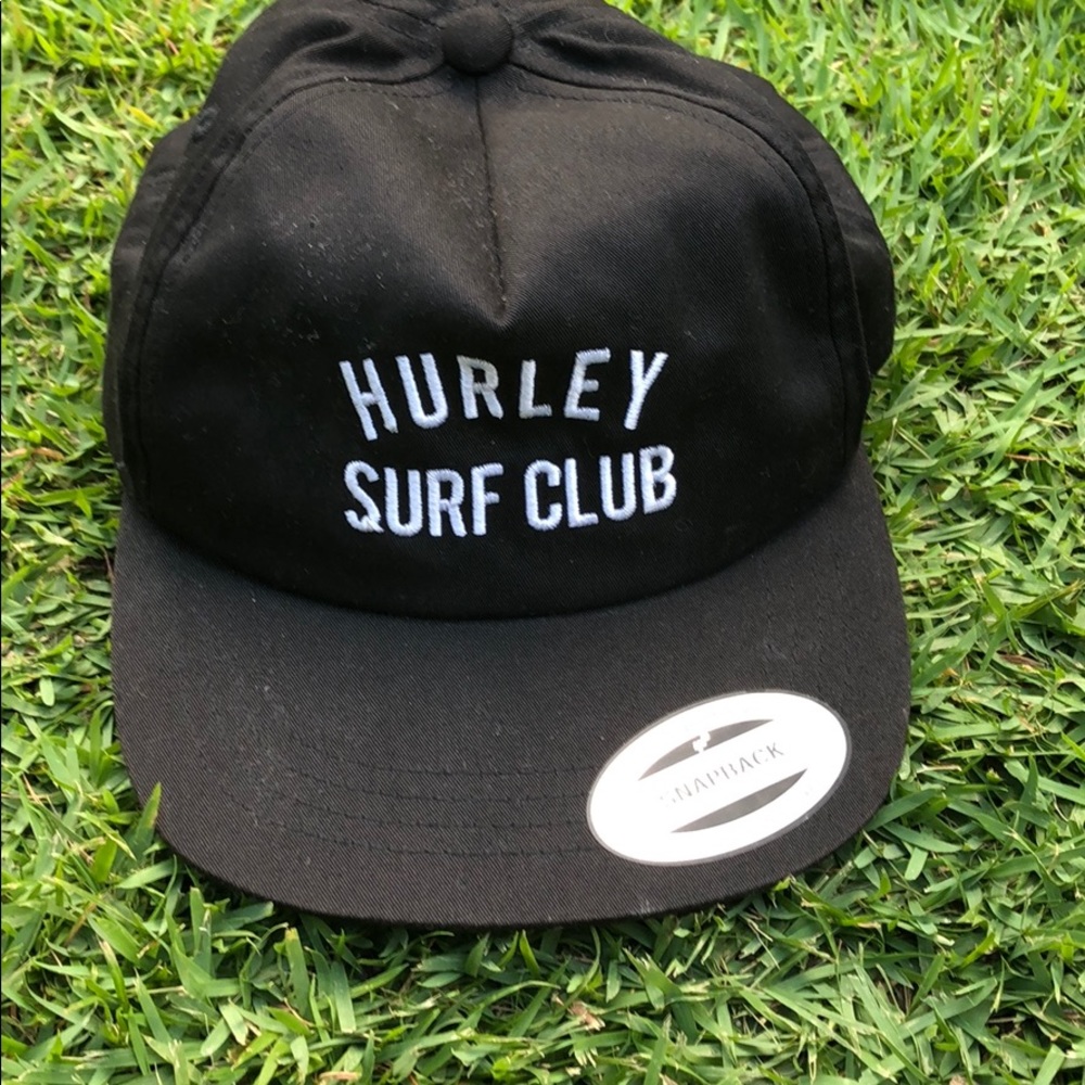 Hurley- surf club limited edition snap back